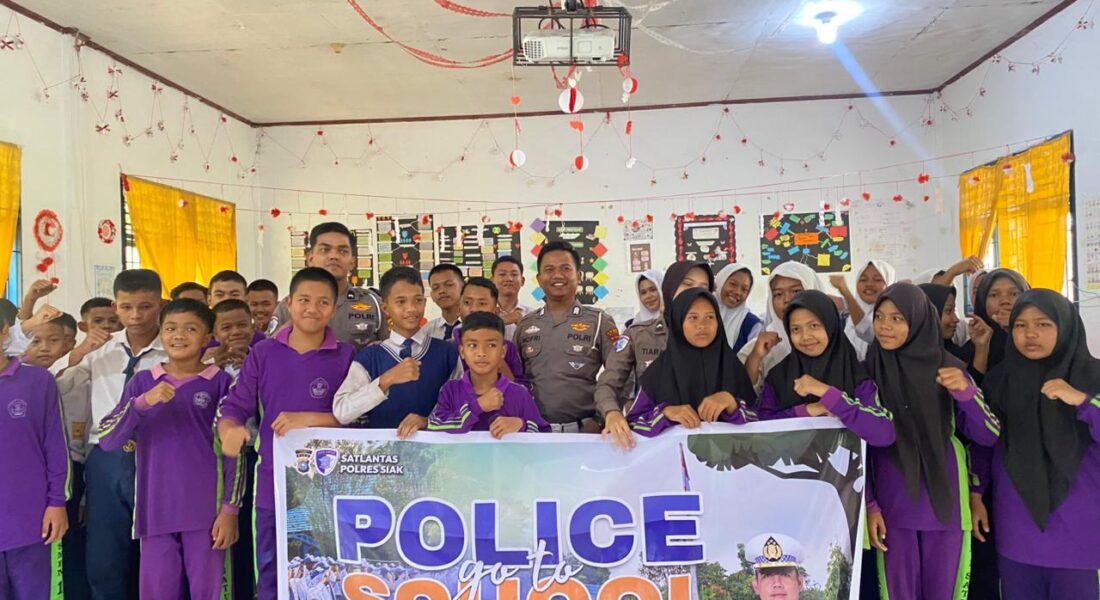 Police Go to School