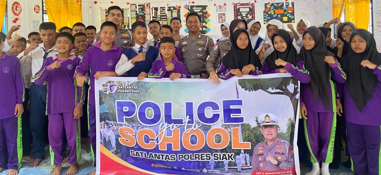 Police Go to School